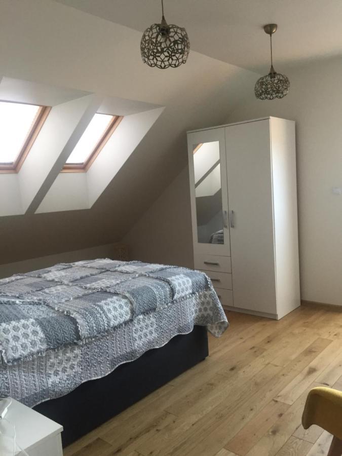 Ferienwohnung Dom Miodu I Wina Muszyna Exterior foto