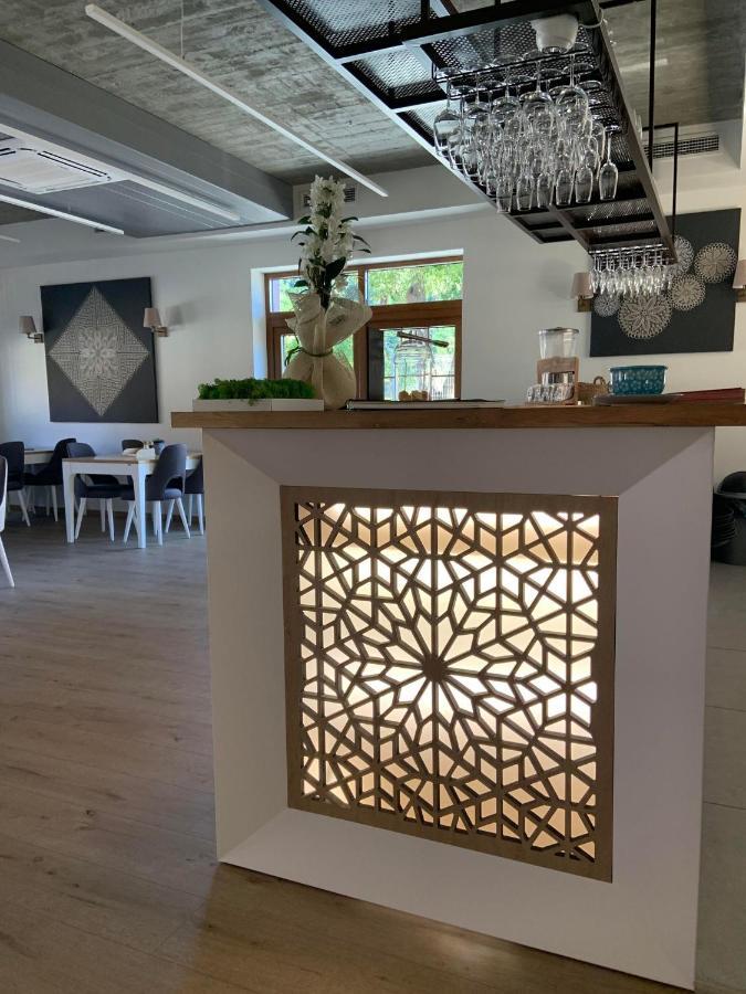 Ferienwohnung Dom Miodu I Wina Muszyna Exterior foto